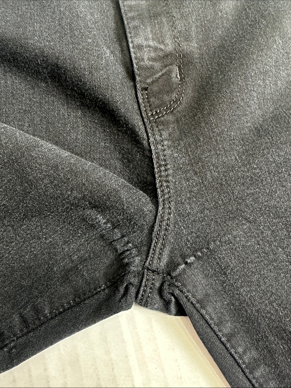 Lagence Black Skinny High Rise Jeans Size 28
Stretchy - Picture 5 of 10